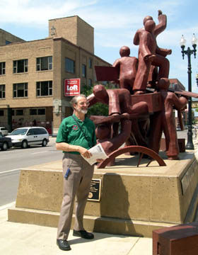 Photo Gene Lantz at Haymarket monument in Chicago